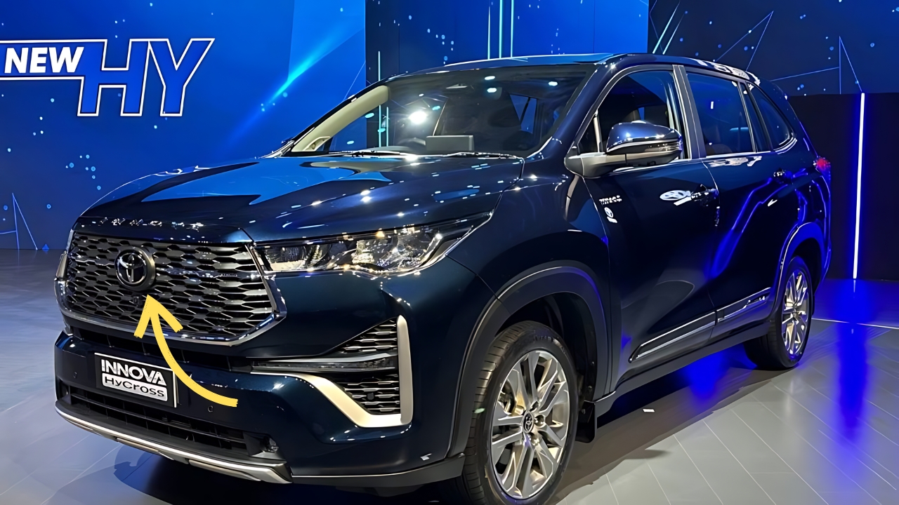 Toyota Innova Hycross